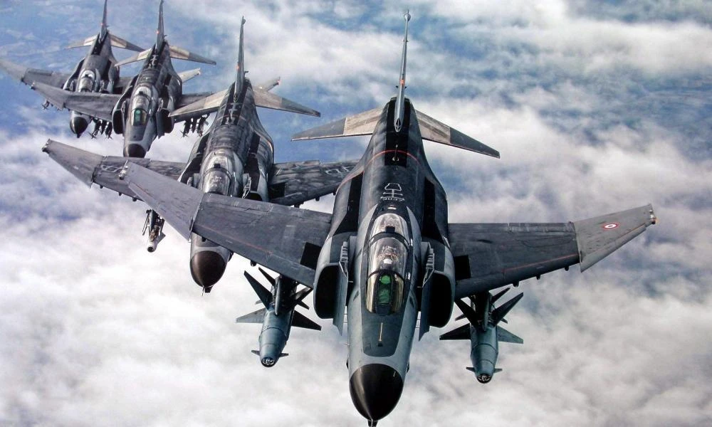 Ήρθε επιτέλους η ώρα να αποσύρουμε τα ελληνικά «Φαντάσματα»-Η Ν. Κορέα λέει και αυτή αντίο στα F-4 Phantom της (Βίντεο)